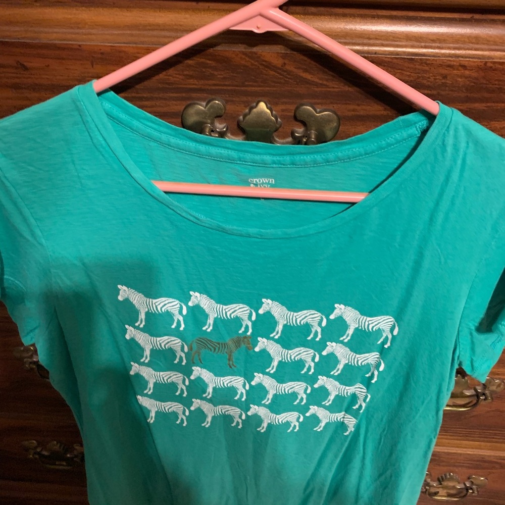 Short sleeve shirt